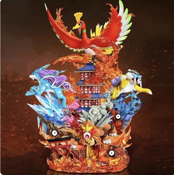 Statues de collection premium représentant divers Pokémon emblématiques accompagnés de socles et d'effets d'attaque spectaculaires.