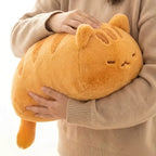 Peluche Chat Roux Moelleux Allongé – Coussin Matou Rayé Doux pour Câlin