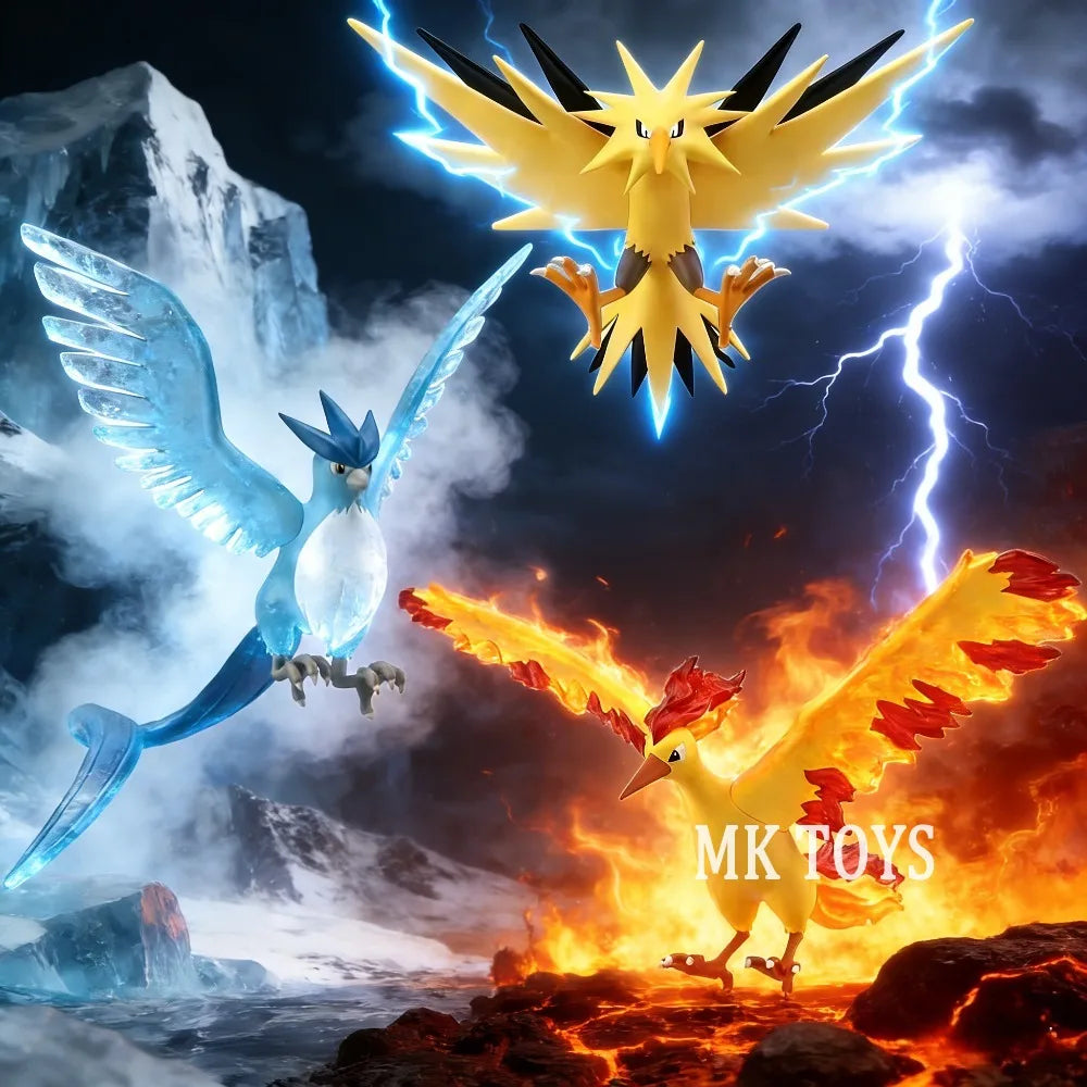 Figurines détaillées des trois oiseaux légendaires originaux de Kanto : Artikodin, Électhor et Sulfura.