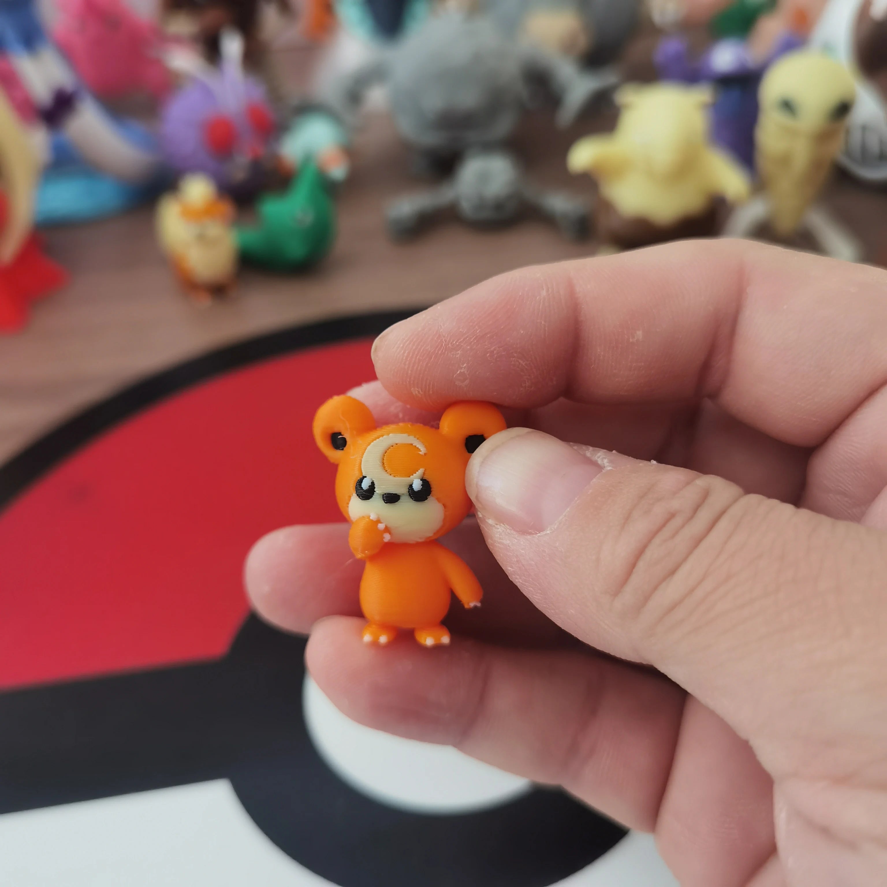 Figurines Pokémon de la ligne évolutive de Teddiursa, Ursaring et Ursaking (Hisui).