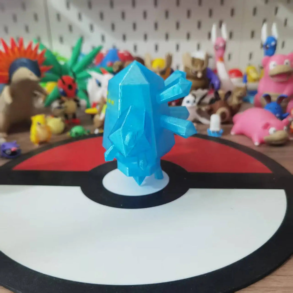 Figurine Pokémon de Regigigas, le colosse légendaire maître des Golems.