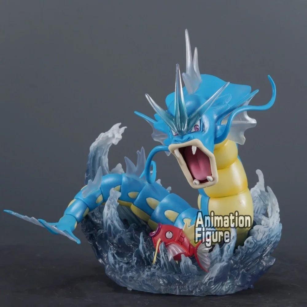 Imposante figurine diorama représentant le redoutable Léviator surgi des eaux.