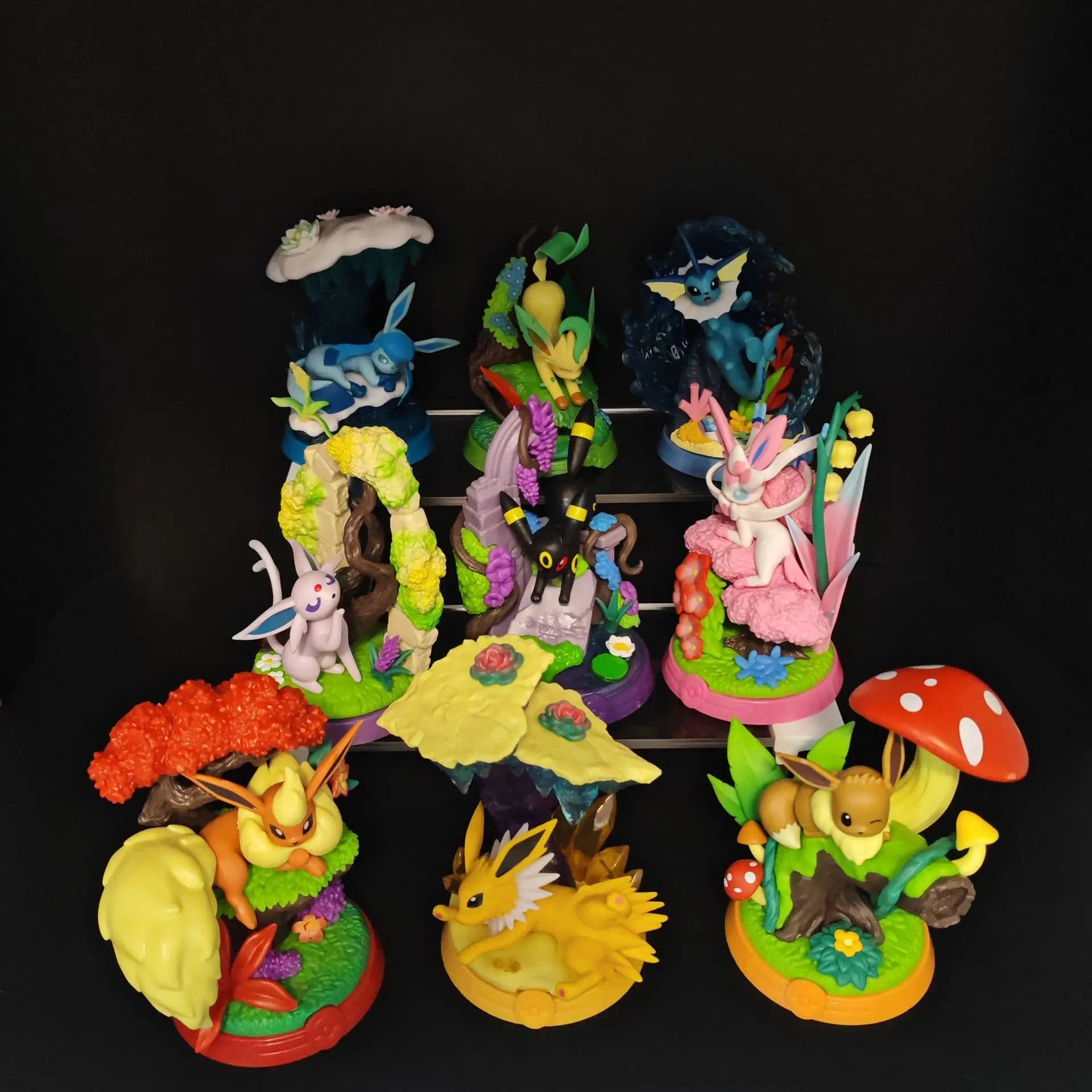 Set Figurines Pokémon Évolutions Évoli - Nymphali, Noctali, Aquali & Famille (9pcs)