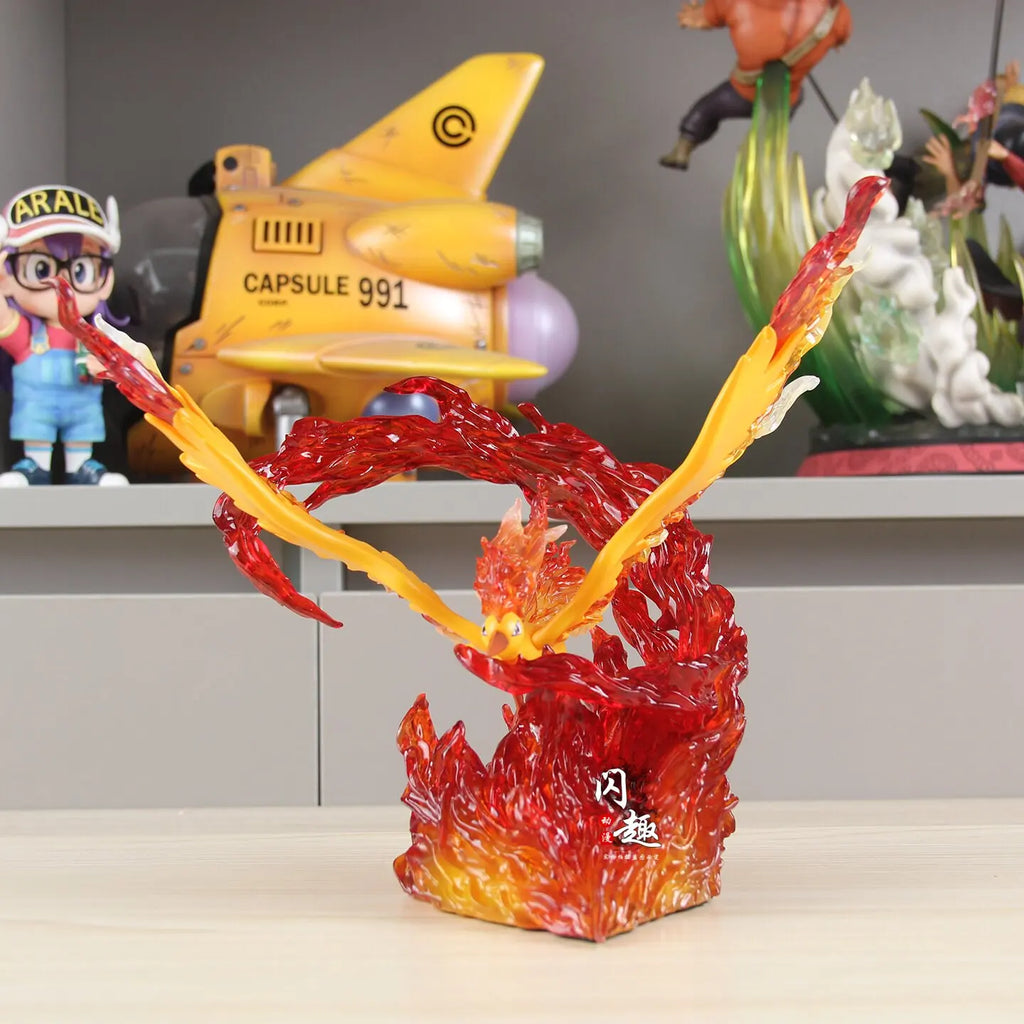 Figurine dynamique de Sulfura s'élevant sur un socle de flammes incandescentes translucides