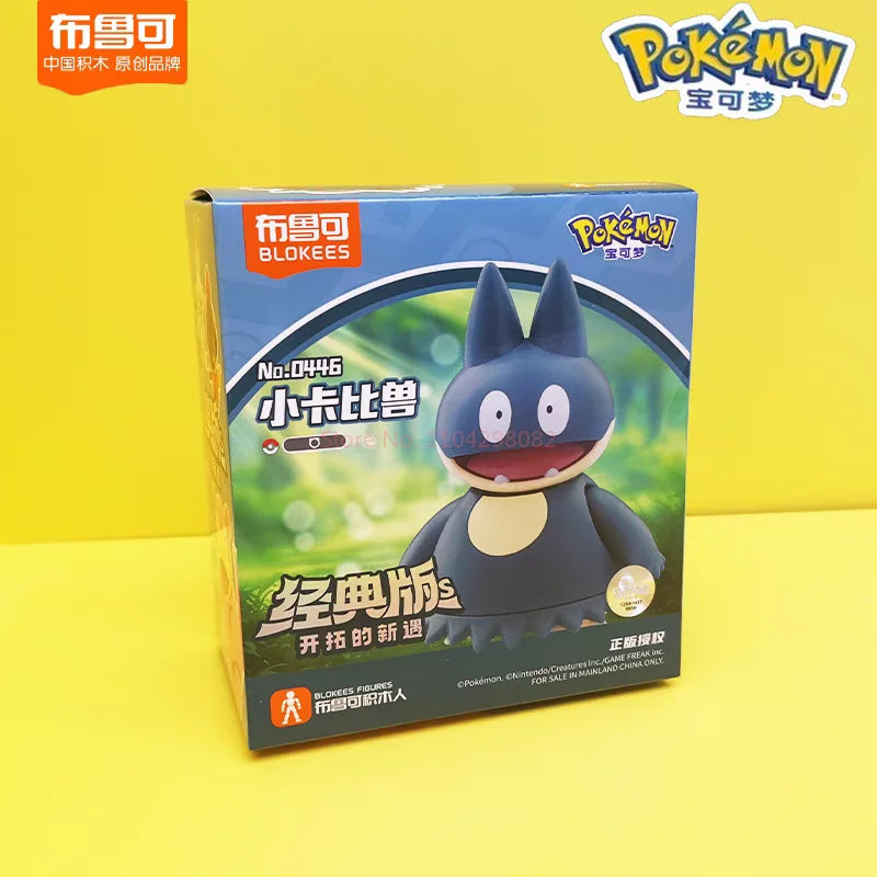 Figurines Pokémon sur socles thématiques représentants divers Pokémon populaires dans leur environnement