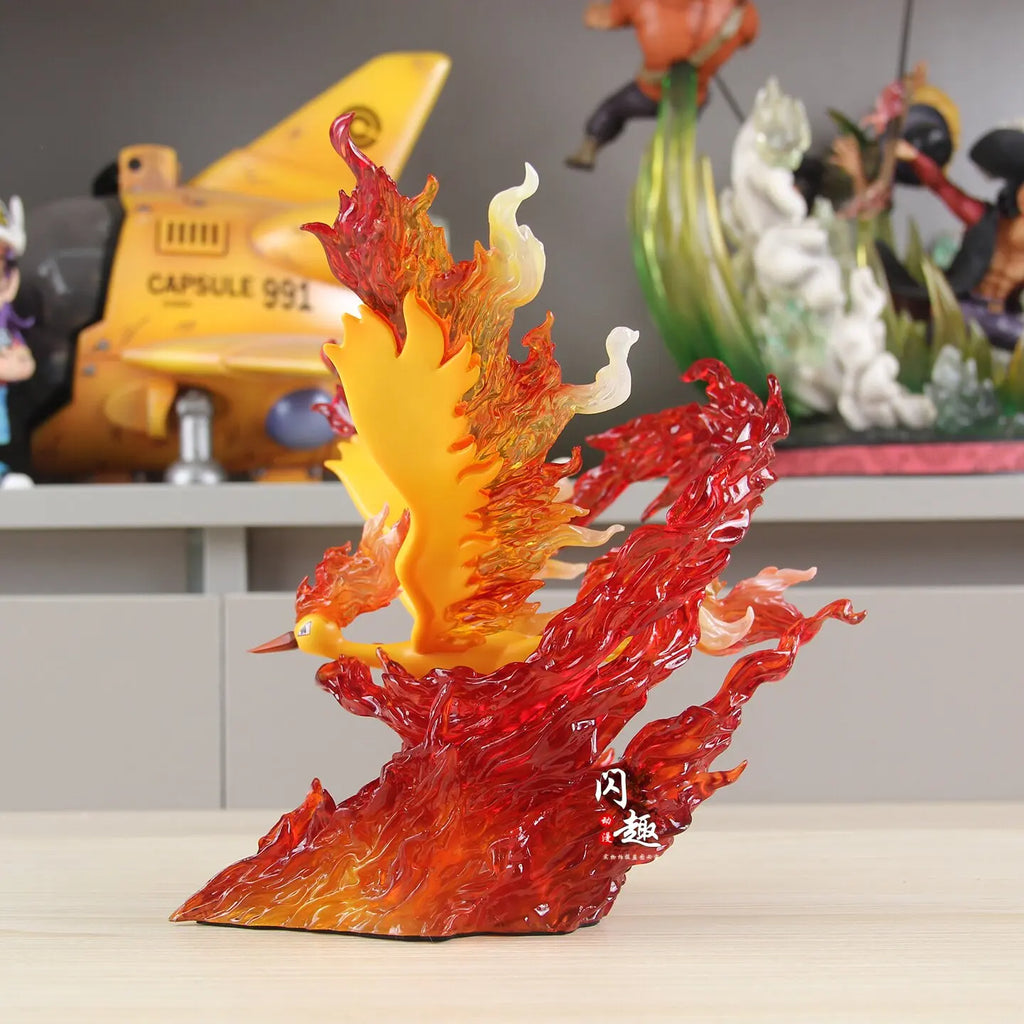 Figurine dynamique de Sulfura s'élevant sur un socle de flammes incandescentes translucides