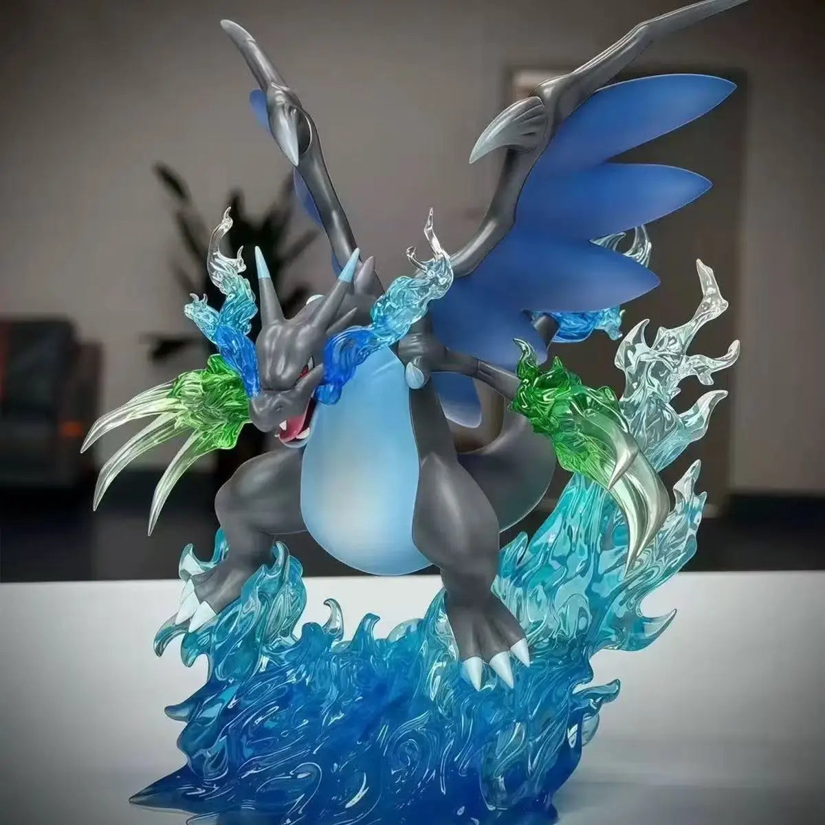 Statue Figurine Pokémon Méga-Dracaufeu X & Y - Affrontement Brasier (36cm)