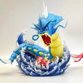 Imposante figurine diorama représentant le redoutable Léviator surgi des eaux.