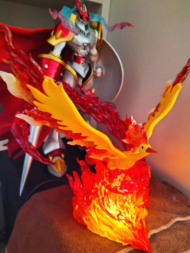 Figurine dynamique de Sulfura s'élevant sur un socle de flammes incandescentes translucides