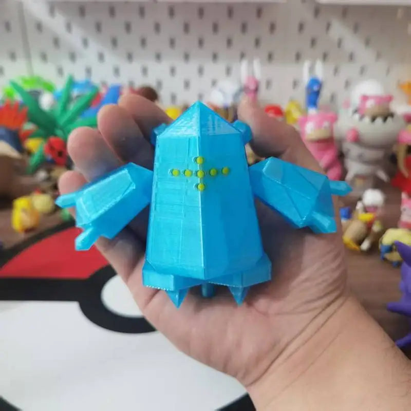 Figurine Pokémon de Regigigas, le colosse légendaire maître des Golems.