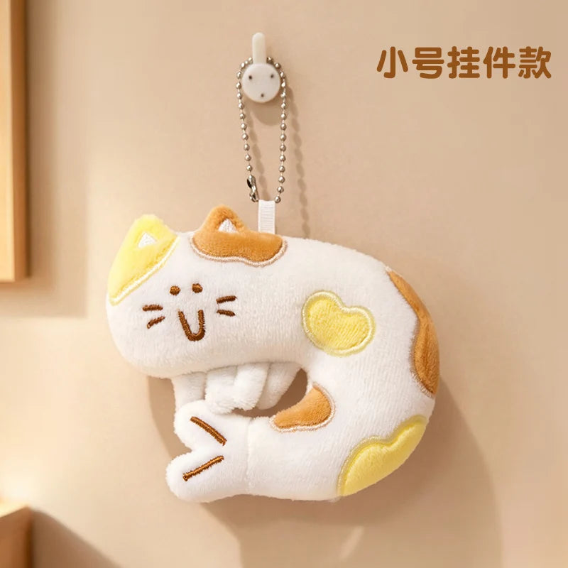 Peluche Chat Incurvée Forme crevette – Coussin de Nuque Moelleux Animaux
