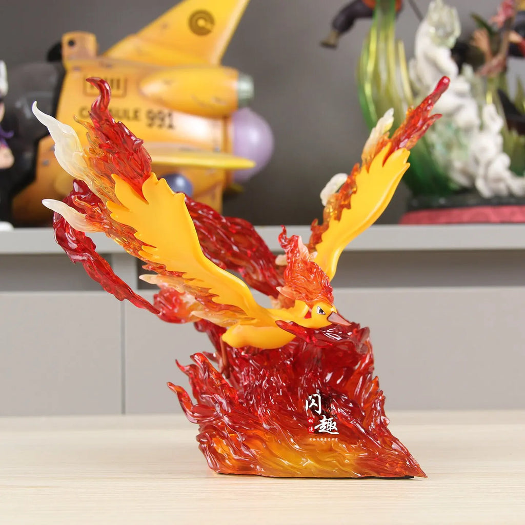Figurine dynamique de Sulfura s'élevant sur un socle de flammes incandescentes translucides