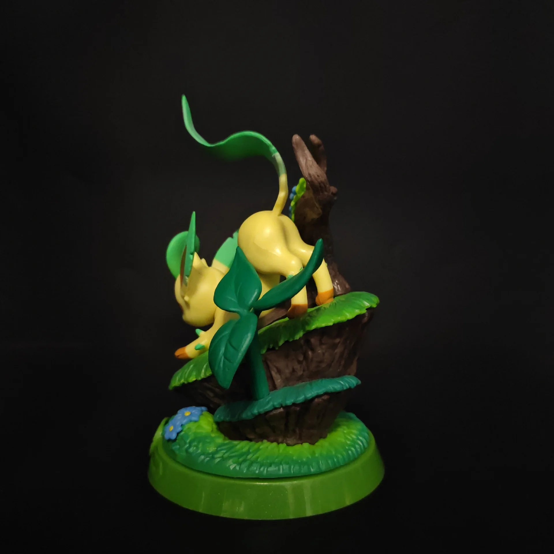 Set Figurines Pokémon Évolutions Évoli - Nymphali, Noctali, Aquali & Famille (9pcs)