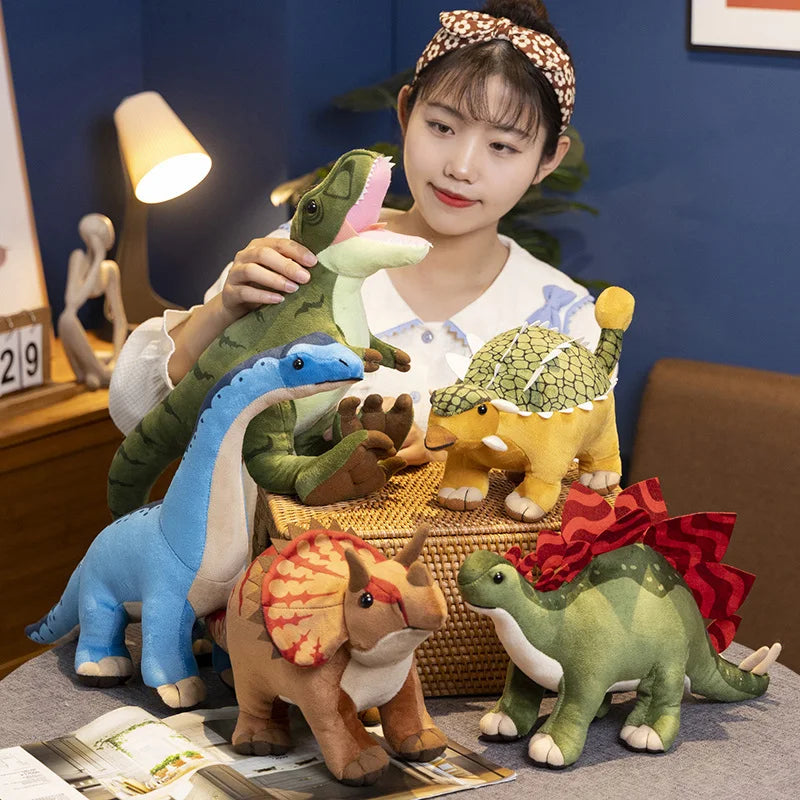 Peluche Dinosaure Réaliste Colore – Triceratops, Diplodocus & Stegosaure