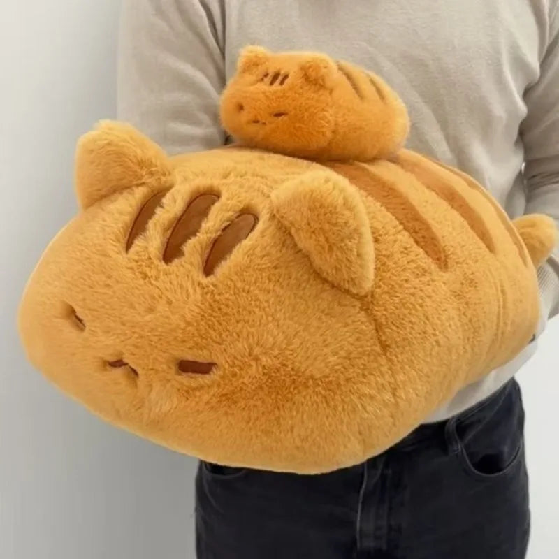 Peluche Chat Roux Moelleux Allongé – Coussin Matou Rayé Doux pour Câlin
