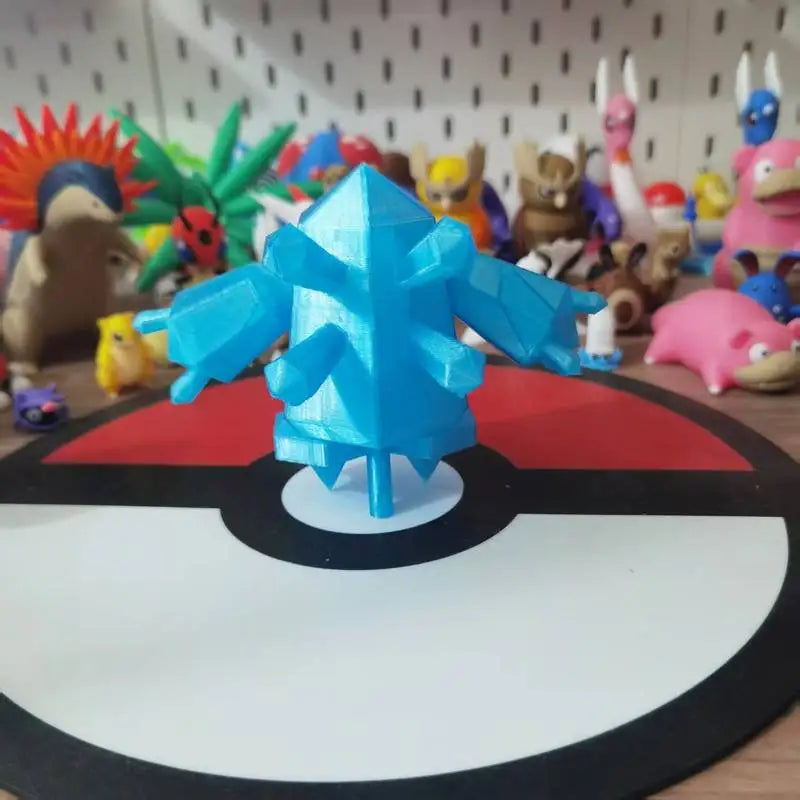 Figurine Pokémon de Regigigas, le colosse légendaire maître des Golems.