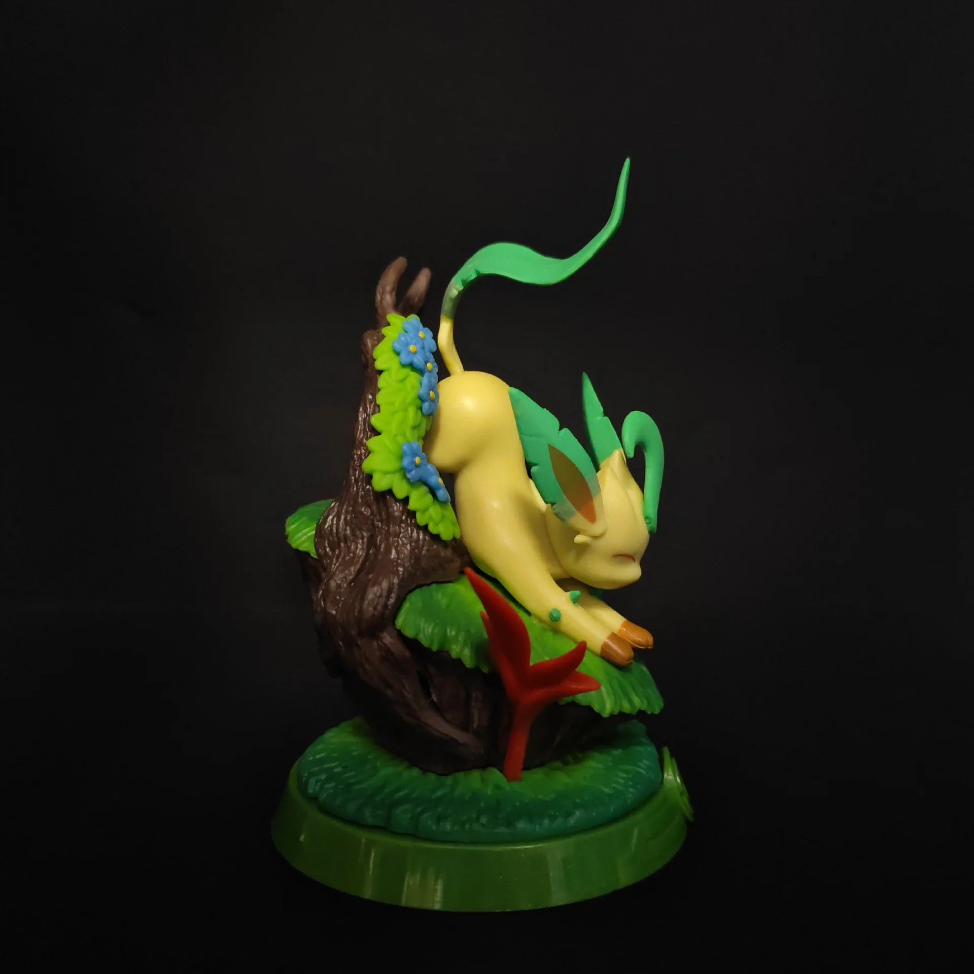 Set Figurines Pokémon Évolutions Évoli - Nymphali, Noctali, Aquali & Famille (9pcs)