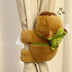 Bracelet Peluche Capybara Claque – Doudou Poignet & Accroche Voiture Tortue