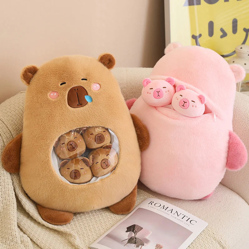 Coussin Peluche Capybara Fenêtre – Sachet Transparent Rempli de Mini Doudous